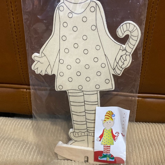 Vintage Crafty Designed By Mary B. Hetz Craft & Play Wood Stand -up Elf w/ Stand - Picture 3 of 8